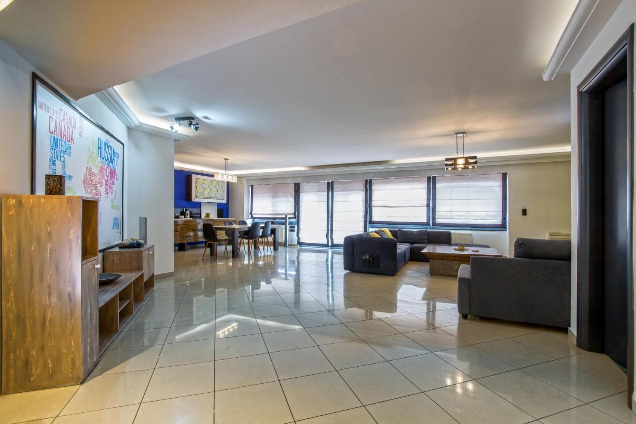 Spacious Modern Apartments With Great Rooftop View 雅典 外观 照片