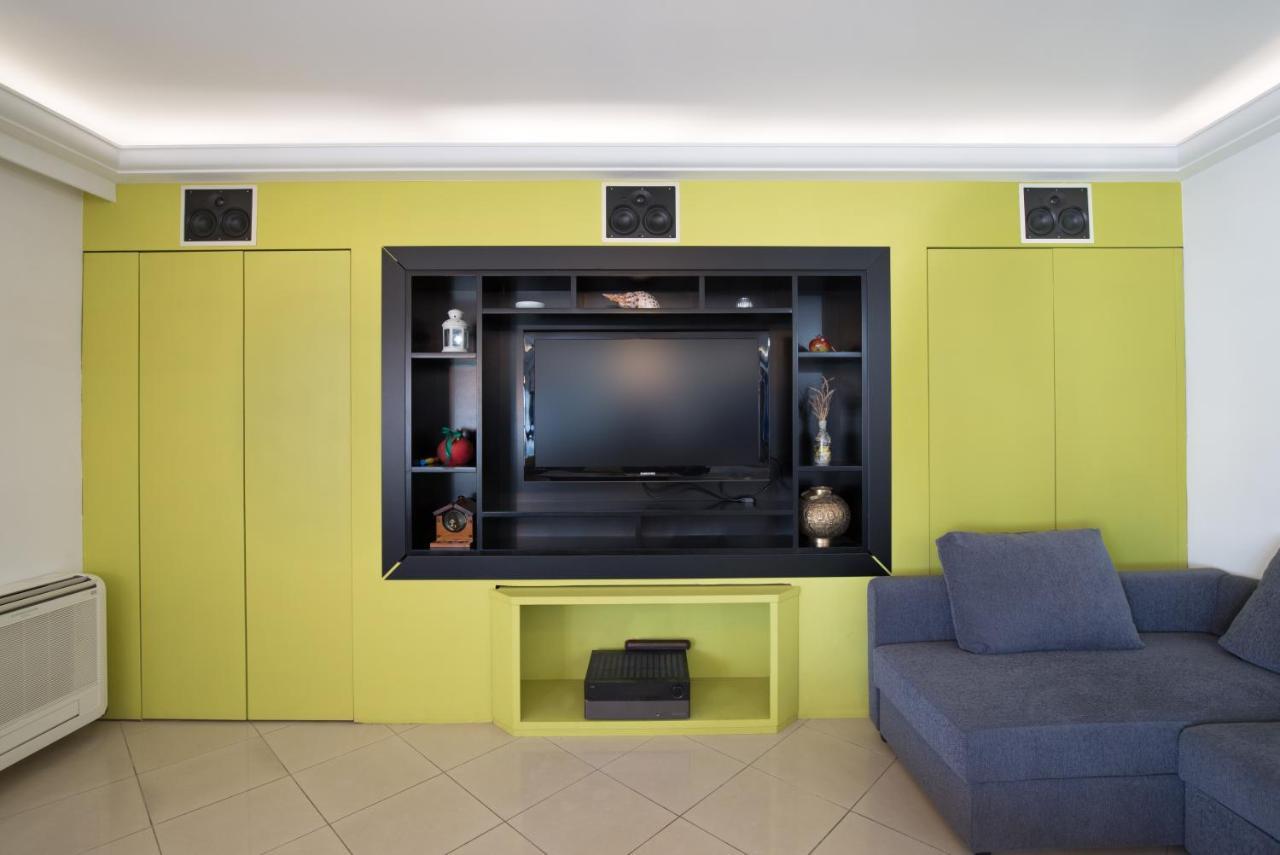 Spacious Modern Apartments With Great Rooftop View 雅典 外观 照片
