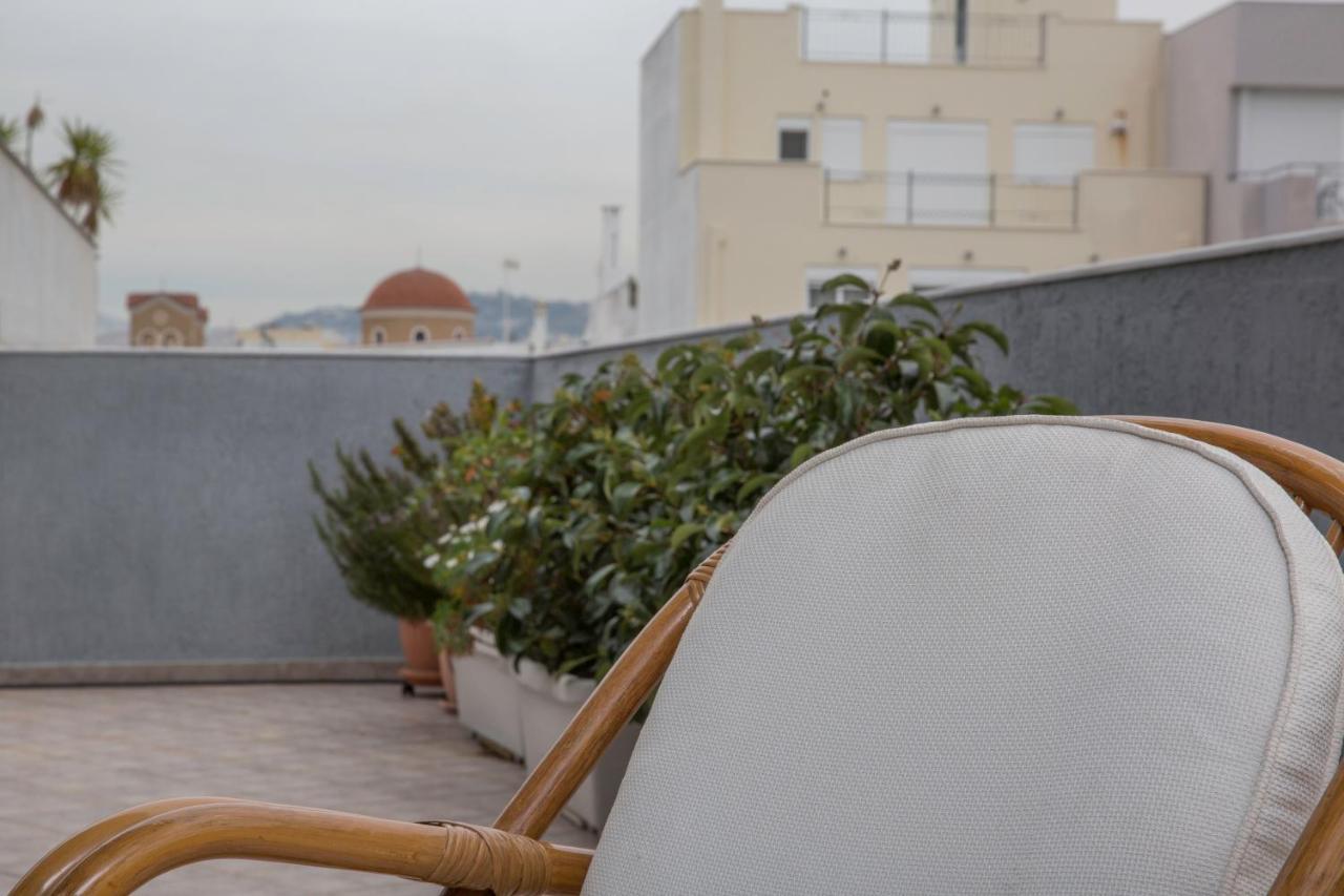 Spacious Modern Apartments With Great Rooftop View 雅典 外观 照片